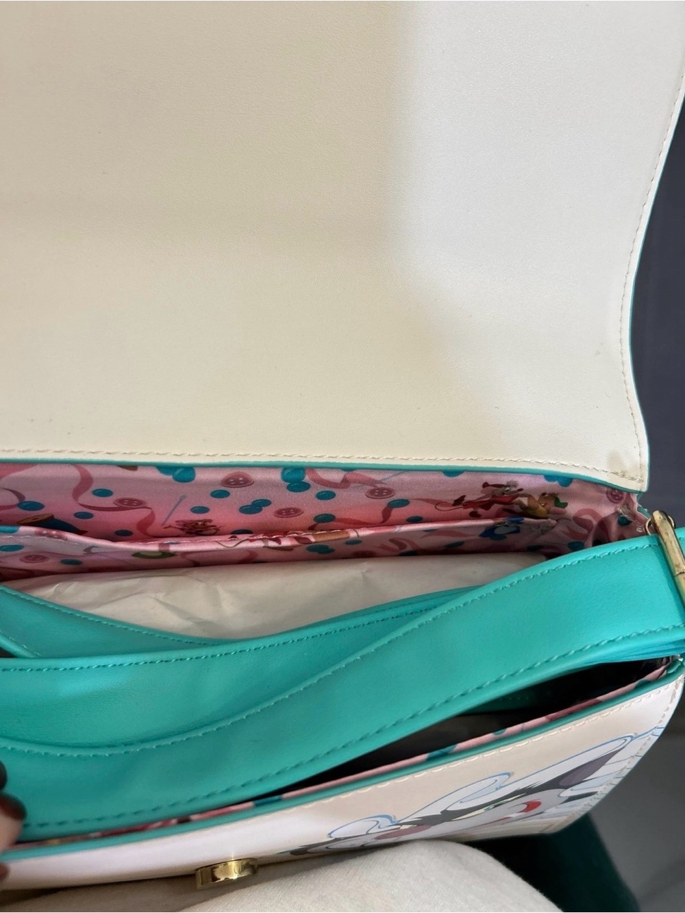 Loungefly Disney Cinderella Gus and Jaq Bead Handle Crossbody Bag - Picture 8 of 10